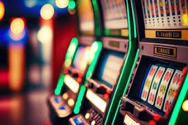 Infinite Blackjack hand decision screen on mbothe mobile app